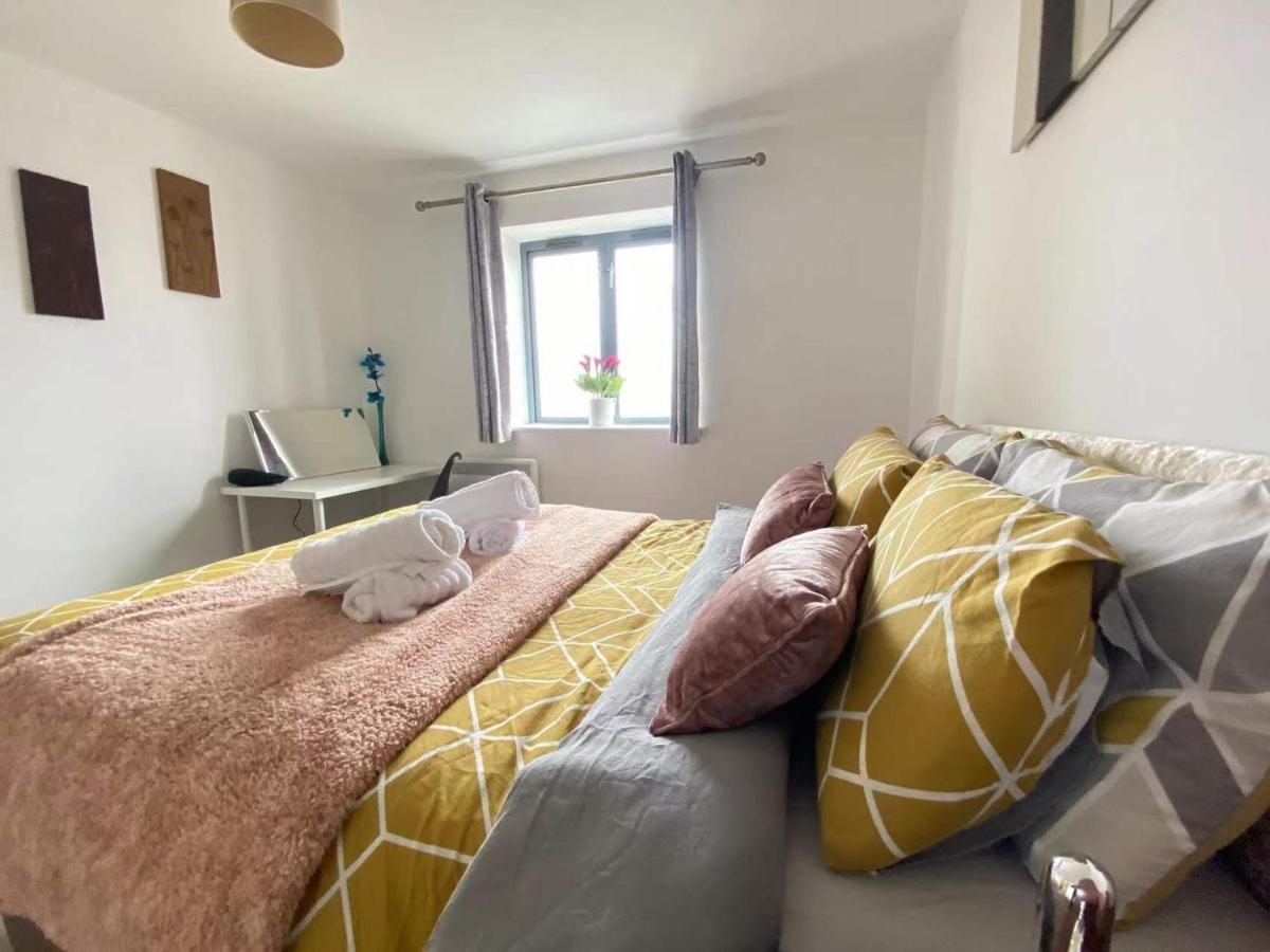 Beach Front Apt With Stunning Sea View Swansea Exterior foto