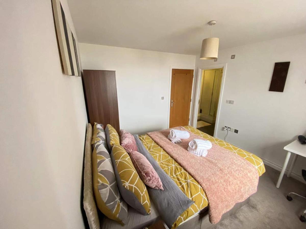 Beach Front Apt With Stunning Sea View Swansea Exterior foto